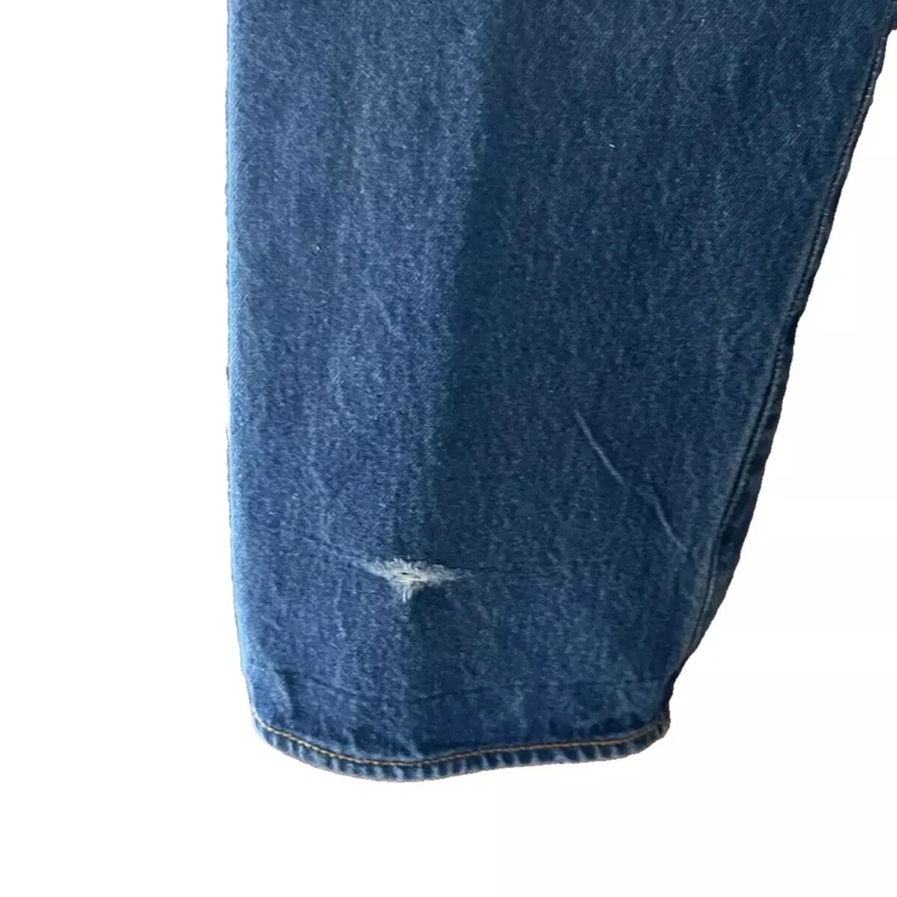 Levi's Men’s 501 Jeans tag 36 X 30 (actual 32 X 28) Indigo blue